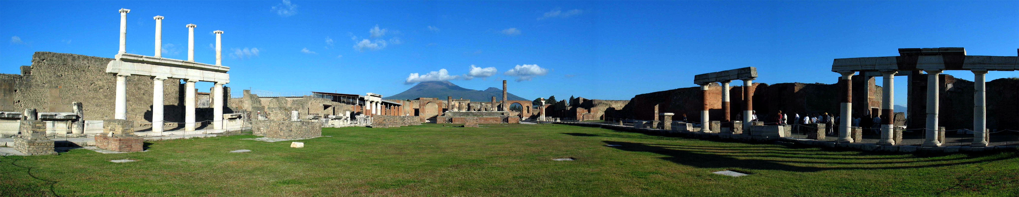 7 panorama Ancient city of Pompeii